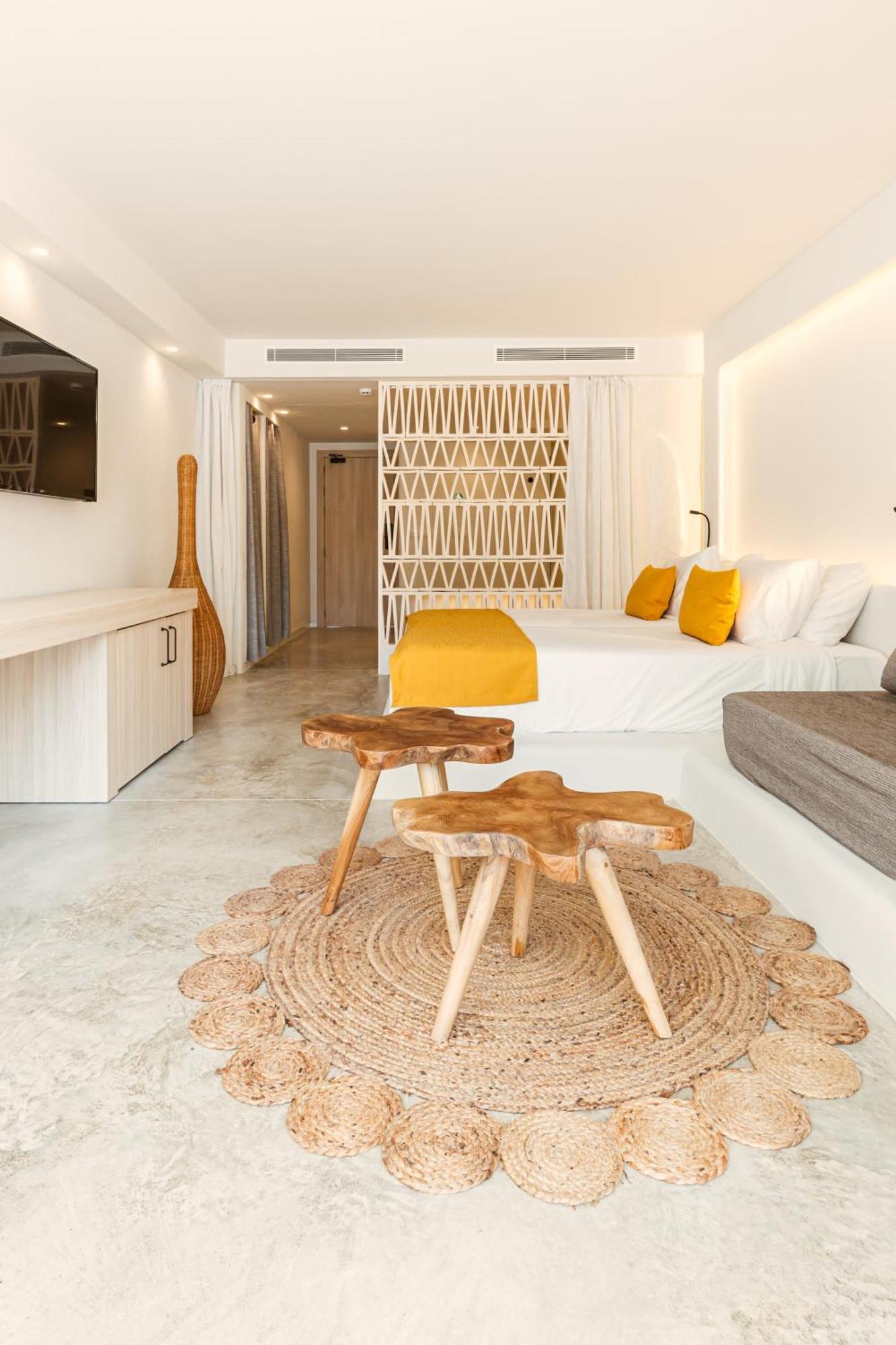 Nativo Hotel Ibiza Santa Eulària des Riu Εξωτερικό φωτογραφία