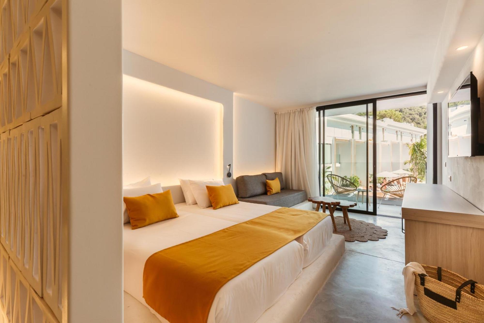 Nativo Hotel Ibiza Santa Eulària des Riu Εξωτερικό φωτογραφία